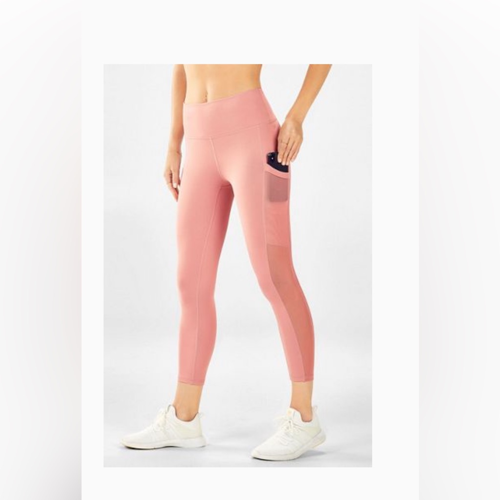 On-The-Go Powerhold High-Waisted Capri